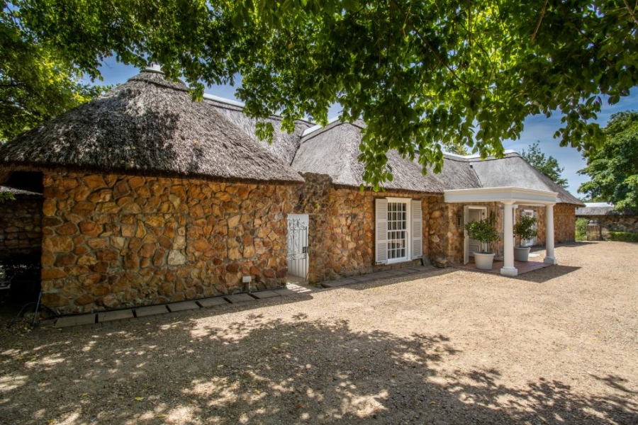 5 Bedroom Property for Sale in Constantia Western Cape